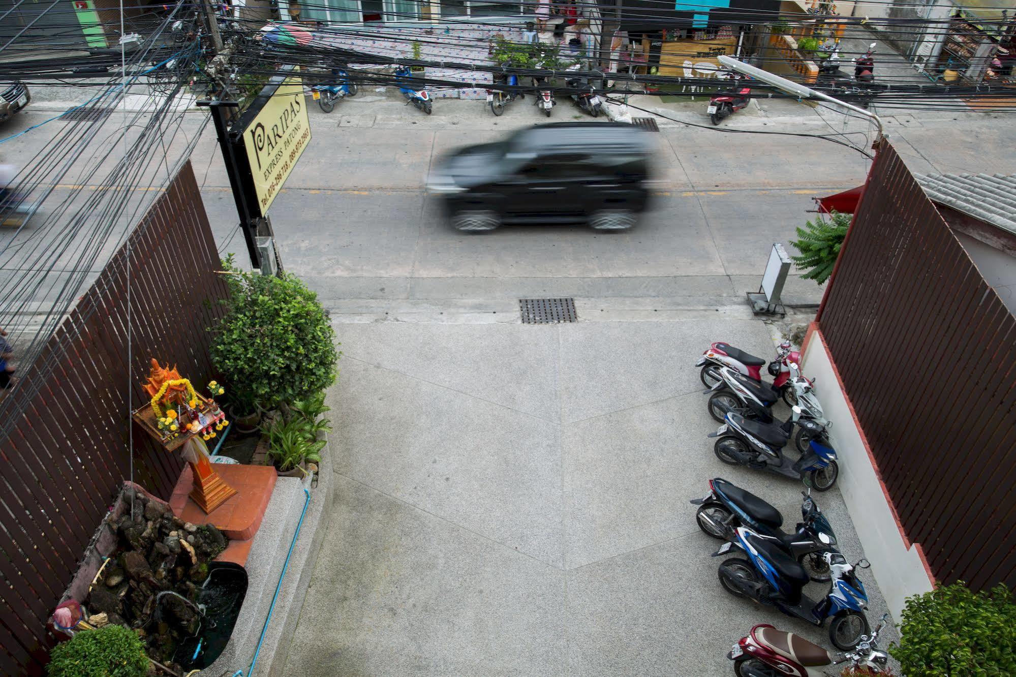 Paripas Express Patong Hotel Bagian luar foto